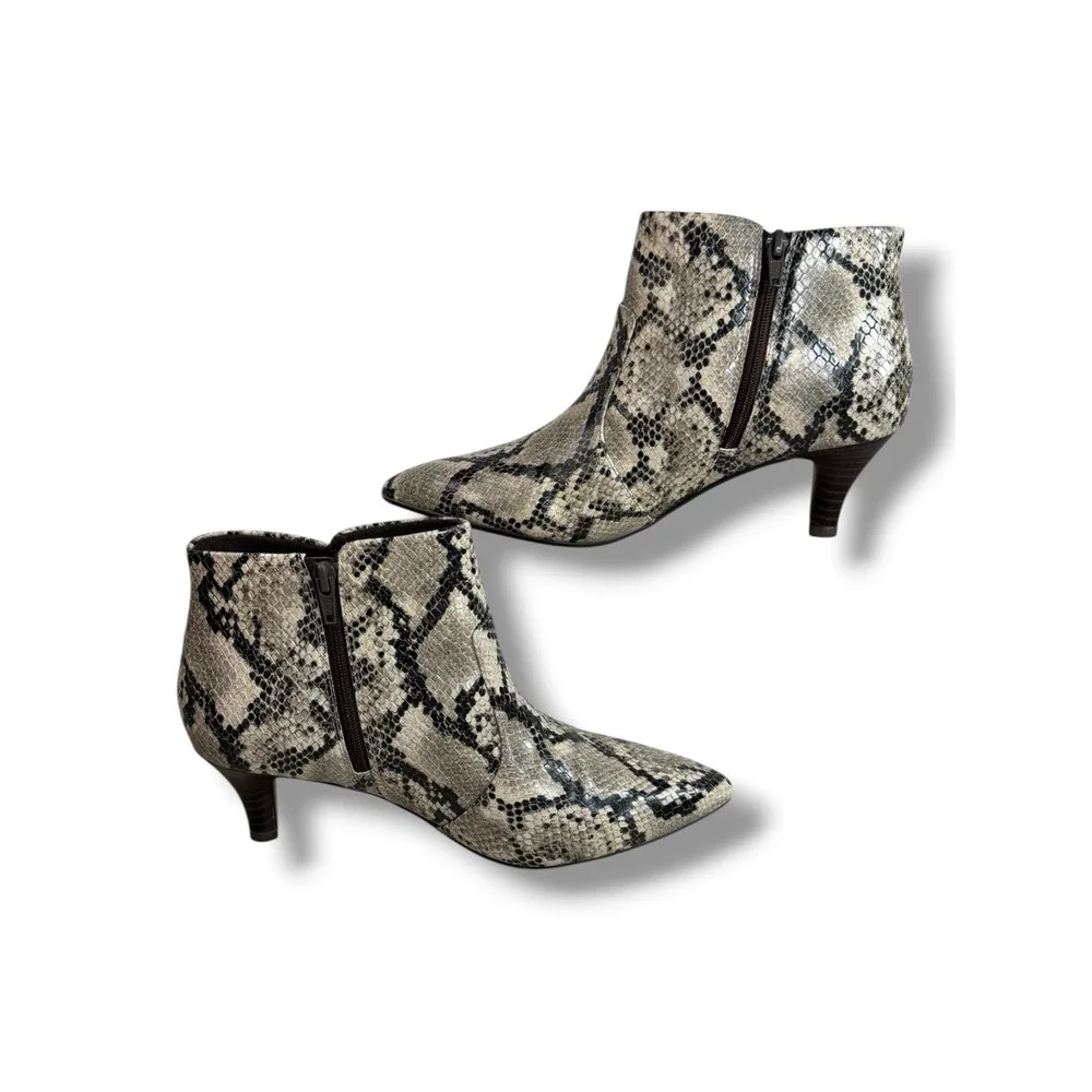 Clarks Linvale Judith Taupe Snake Print Pointed Toe Kitten Heel Ankle Boots 8W